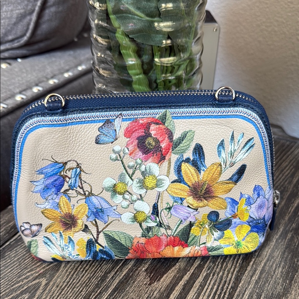 Brighton Floral zip up cosmetic/crossbody bag with waterproof liner-(no strap) - Picture 6 of 11